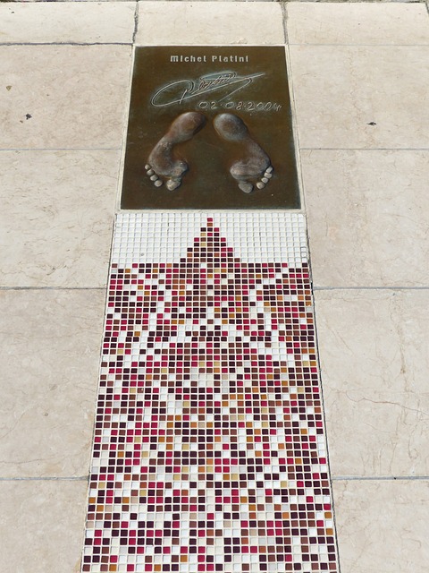 利物浦一直 利物浦一直